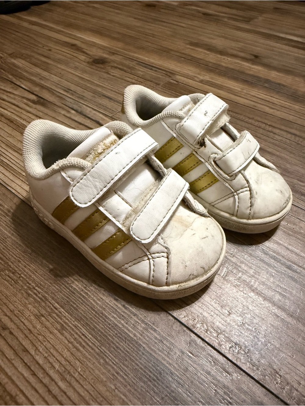 adidas White and Gold Kids Velcro Sneakers